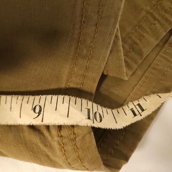 NWT Wrangler Men's 46 Tan Relaxed Fit Knee Length Tech Pocket Shorts - Picture 8 of 8